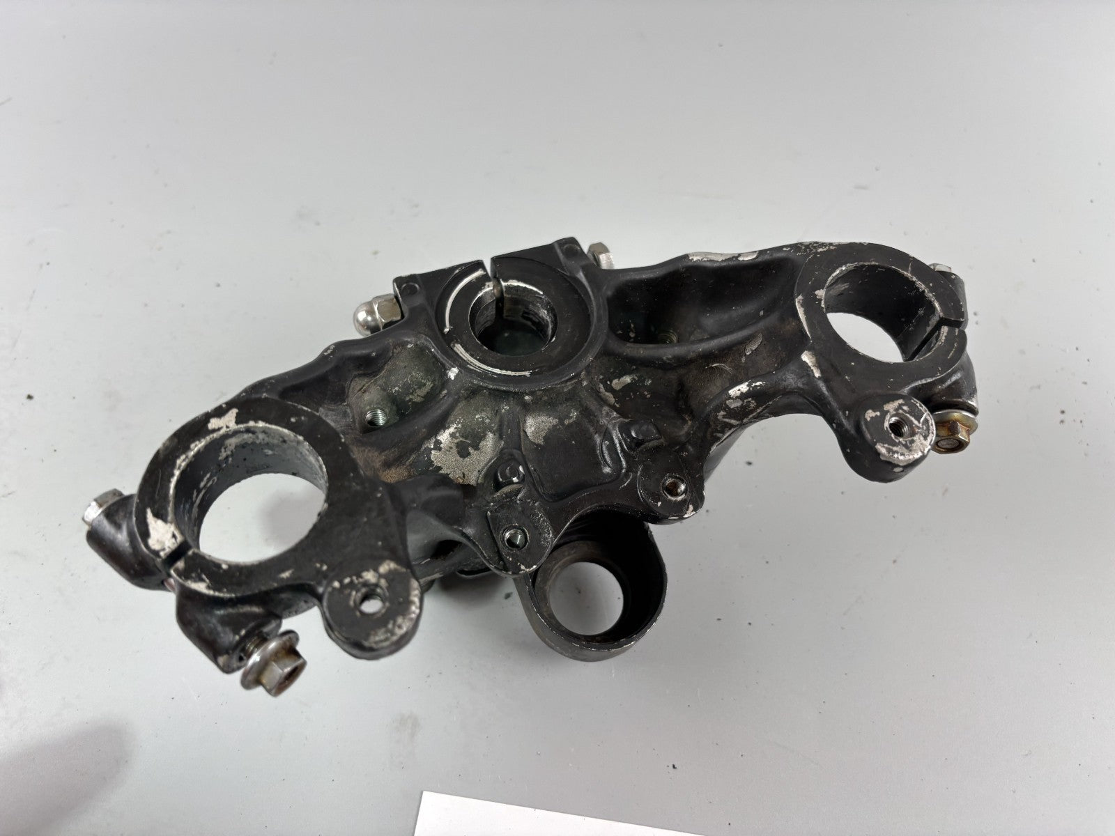 Honda CX500 C PC01 Güllepumpe Gabelbrücke Bridge Halterung Holder