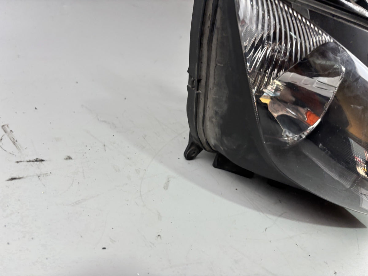 Yamaha FZS600 Fazer RJ02 Scheinwerfer Maske Headlight Licht Lampe Kanzel