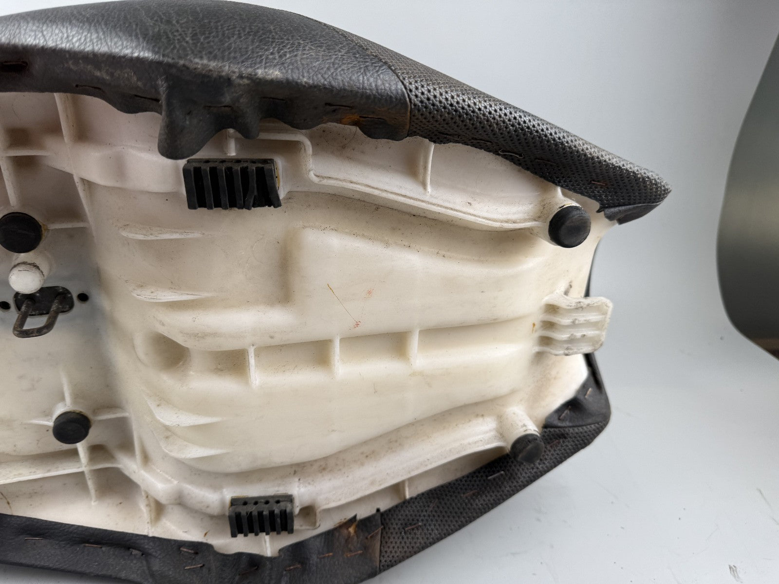 Suzuki GSX750 AE Inazuma Sitzbank Seat Sitz Bezug Polster