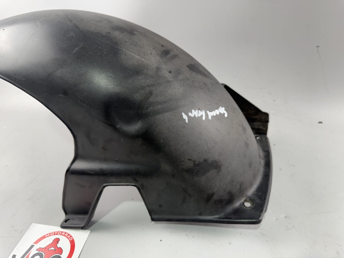 Triumph Speed Triple 900 T300B Kettenschutz Schutzblech Verkleidung Radlauf