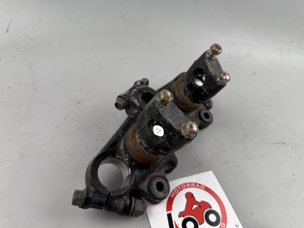 Suzuki GN250 NJ42A Gabelbrücke Bridge Verbindung Lenker Aufnahme
