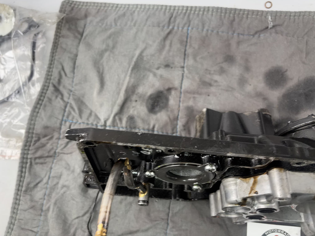 Kawasaki ZRX1100 ZRT10C Ölwanne Motor Ölbehälter Ablassfläche Ölablauf Cover