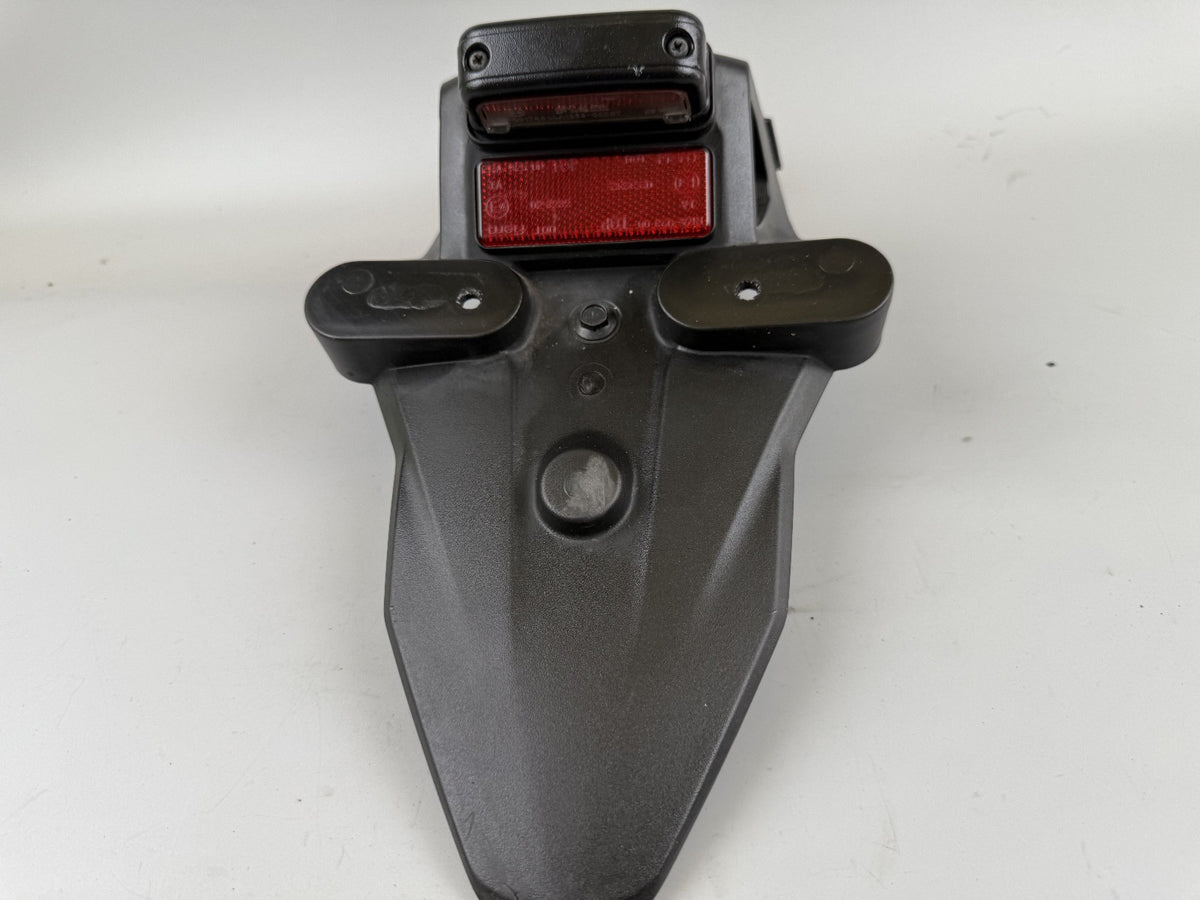 Honda CBR125 JC50 Kennzeichenhalter Heckuntersicht Spritzschutz Fender Cover