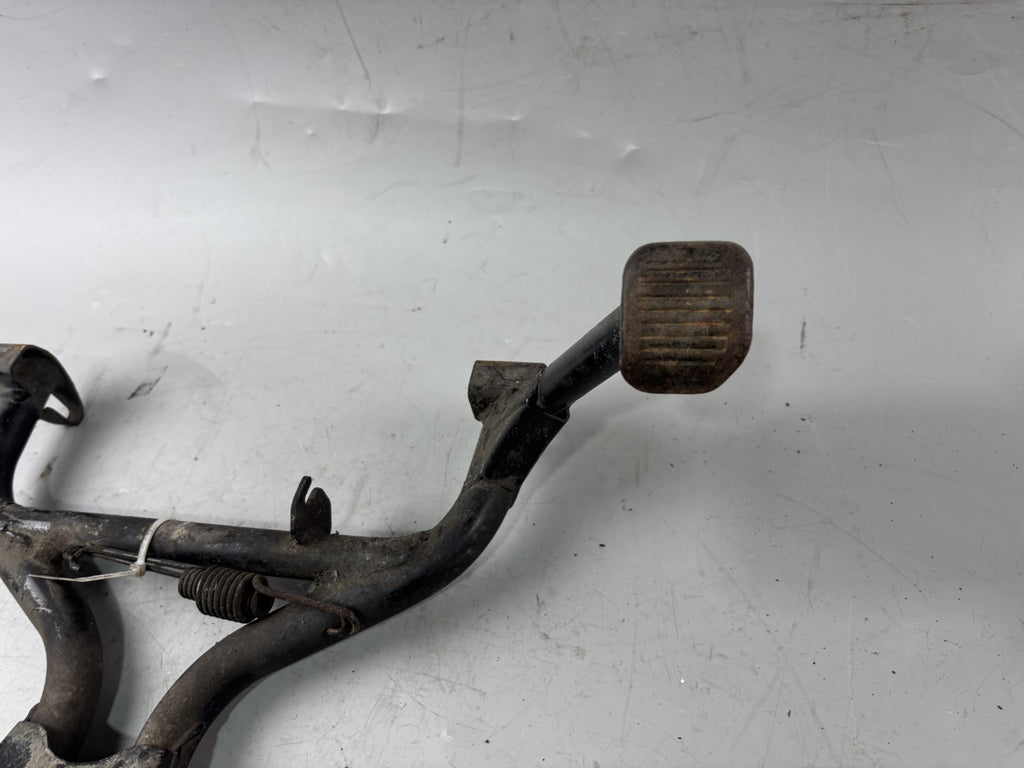 Suzuki GSX 750 AE Inazuma Hauptständer Mainstand Stand Mitte Ständer