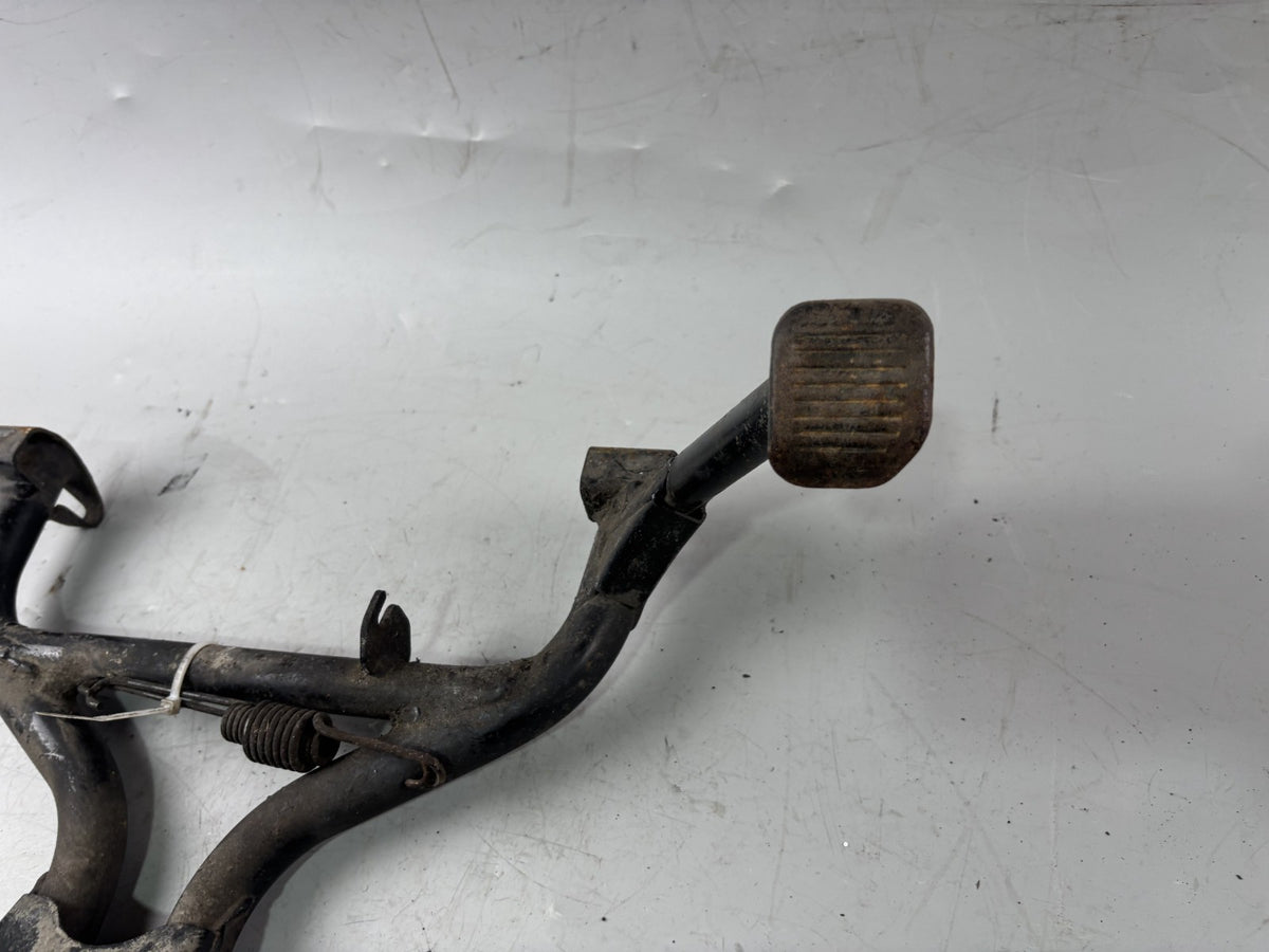 Suzuki GSX 750 AE Inazuma Hauptständer Mainstand Stand Mitte Ständer