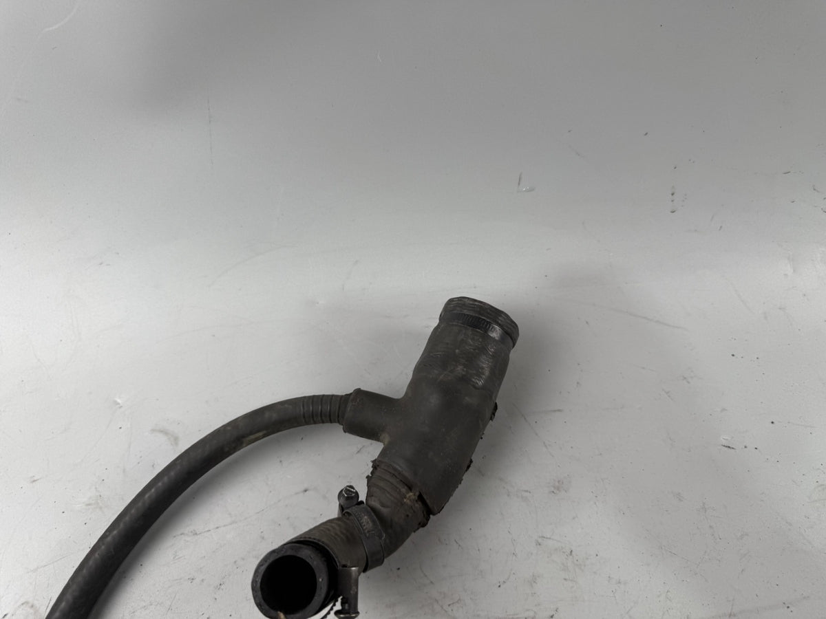 Triumph Speed Triple 900 T300B Wasserleitung Water Ansaugung Pipeline Leitung