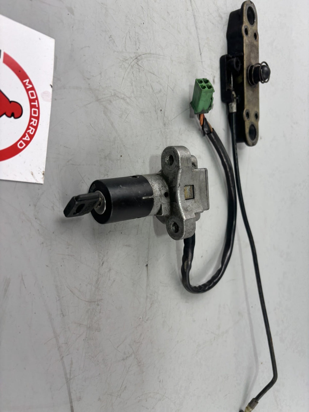 Suzuki GSX-R 750 W GR7BB Schlosssatz Sitzbank Zündschloss Key Lock
