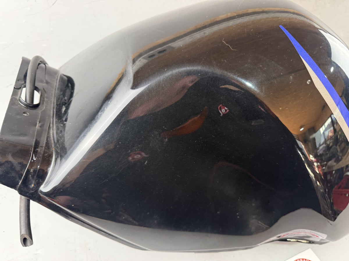 Yamaha XJ 900 Diversion 4KM Tank Benzintank Kraftstofftank Fuel Gas Gasoline