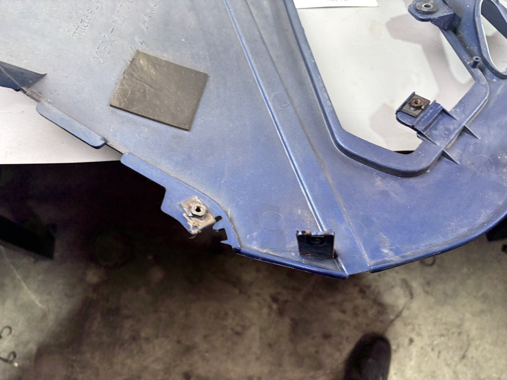 Suzuki RF 600 R GN76A Seitenverkleidung Sidecover Seitenteil front vorn rechts