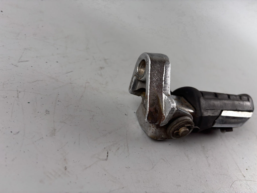 Honda VF 750 F RC15 Fußraste Step rechts right front vorne Driver Fahrer