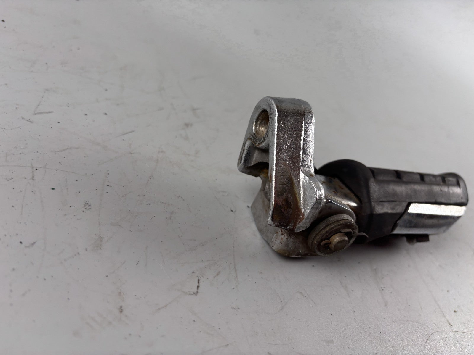 Honda VF 750 F RC15 Fußraste Step rechts right front vorne Driver Fahrer