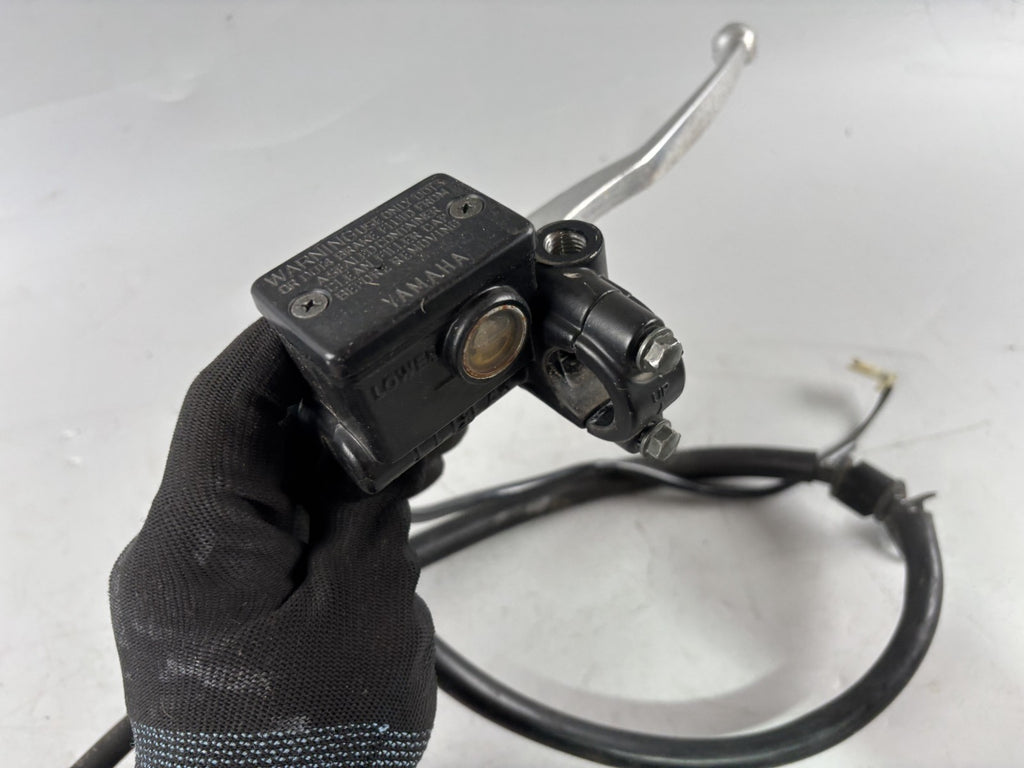 Yamaha YBR 125 RE05 Bremsanlage Bremse Brake Bremszange Bremspumpe