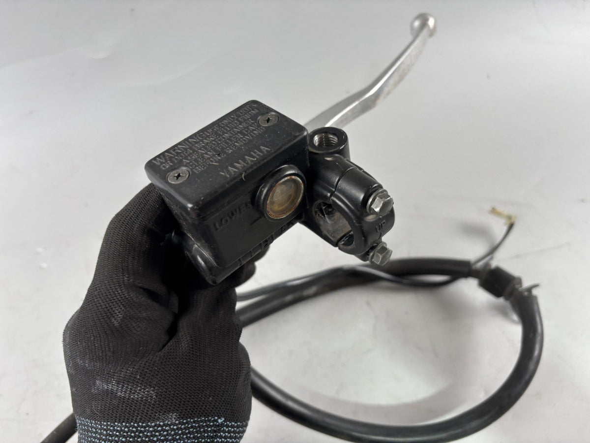 Yamaha YBR 125 RE05 Bremsanlage Bremse Brake Bremszange Bremspumpe