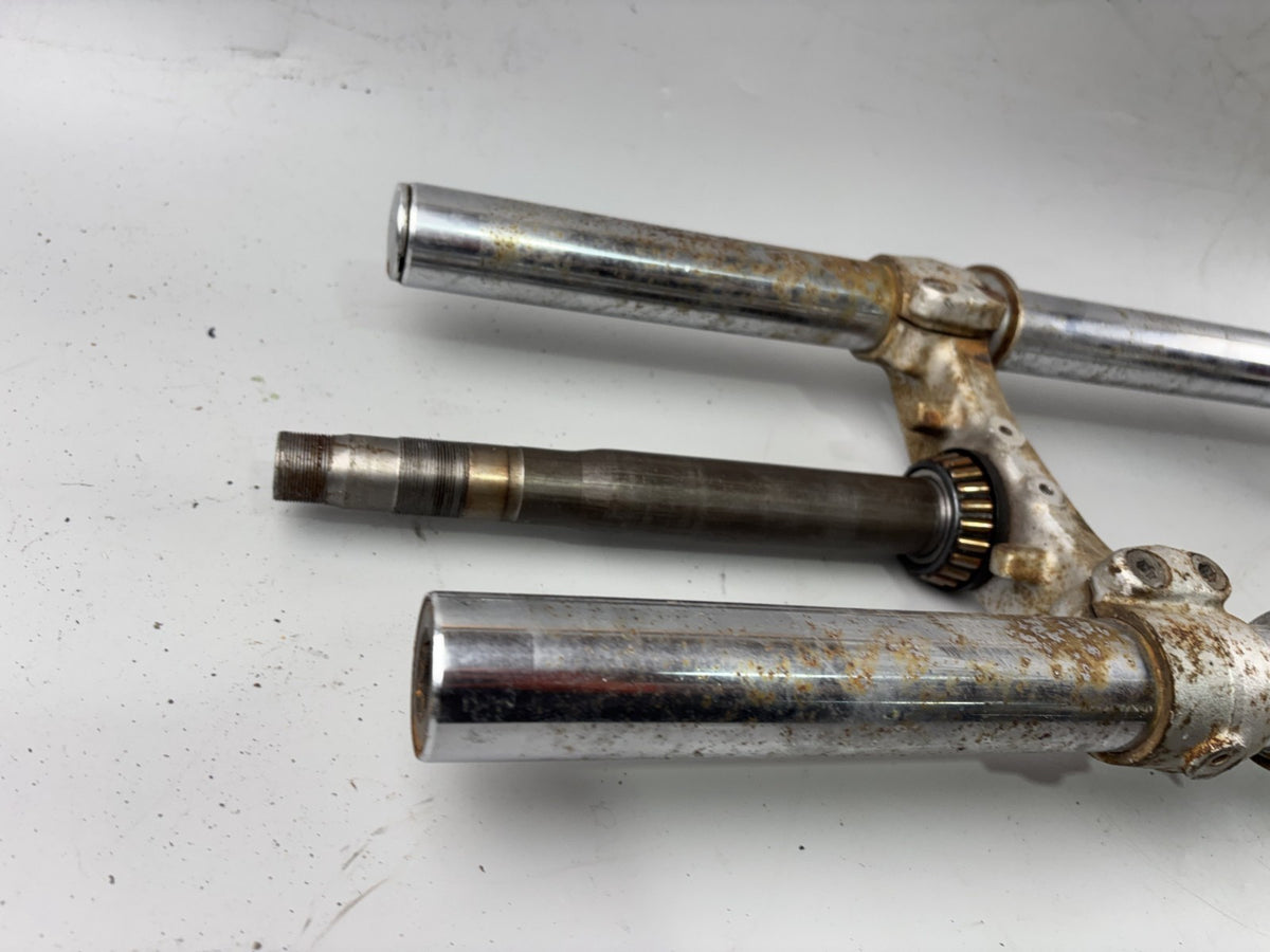 Yamaha XV700 Virago 56E Gabel Fork Absorber Standrohr Tauchrohr Federung