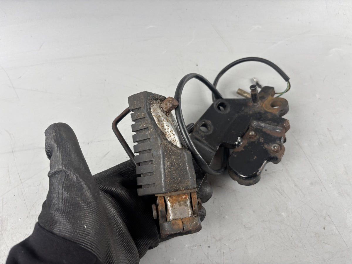 Kawasaki EL250 252 Eliminator Fußraste links Foot Step Seitenständerschalter
