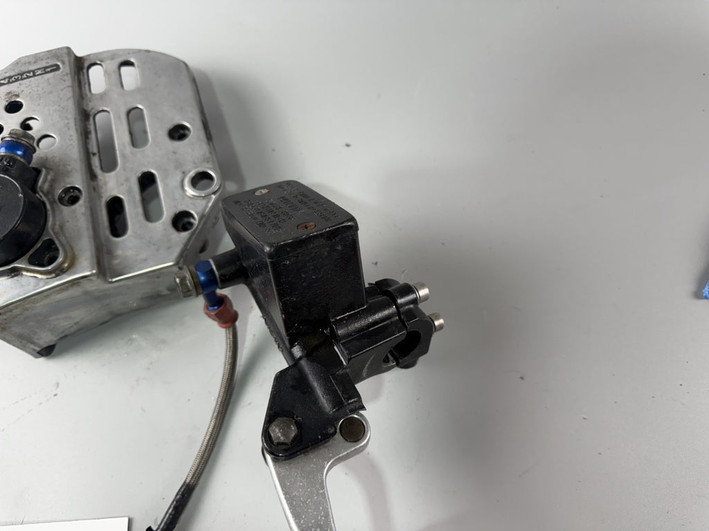 Suzuki GSX - R 1100 GV73C Kupplungseinheit Clutch Geber Zylinder Nehmer Armatur
