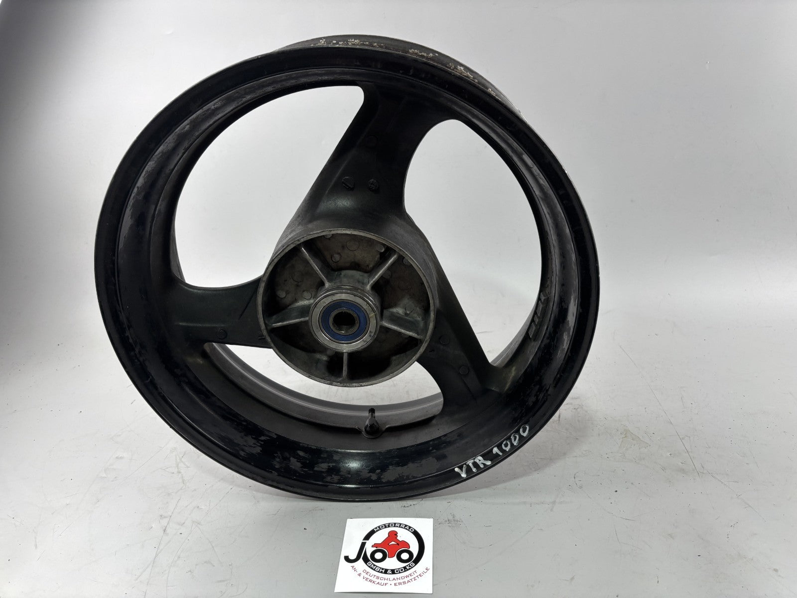 Honda VTR1000 F SC36 Firestorm Hinterradfelge Felge Rim Rad hinten back Reifen