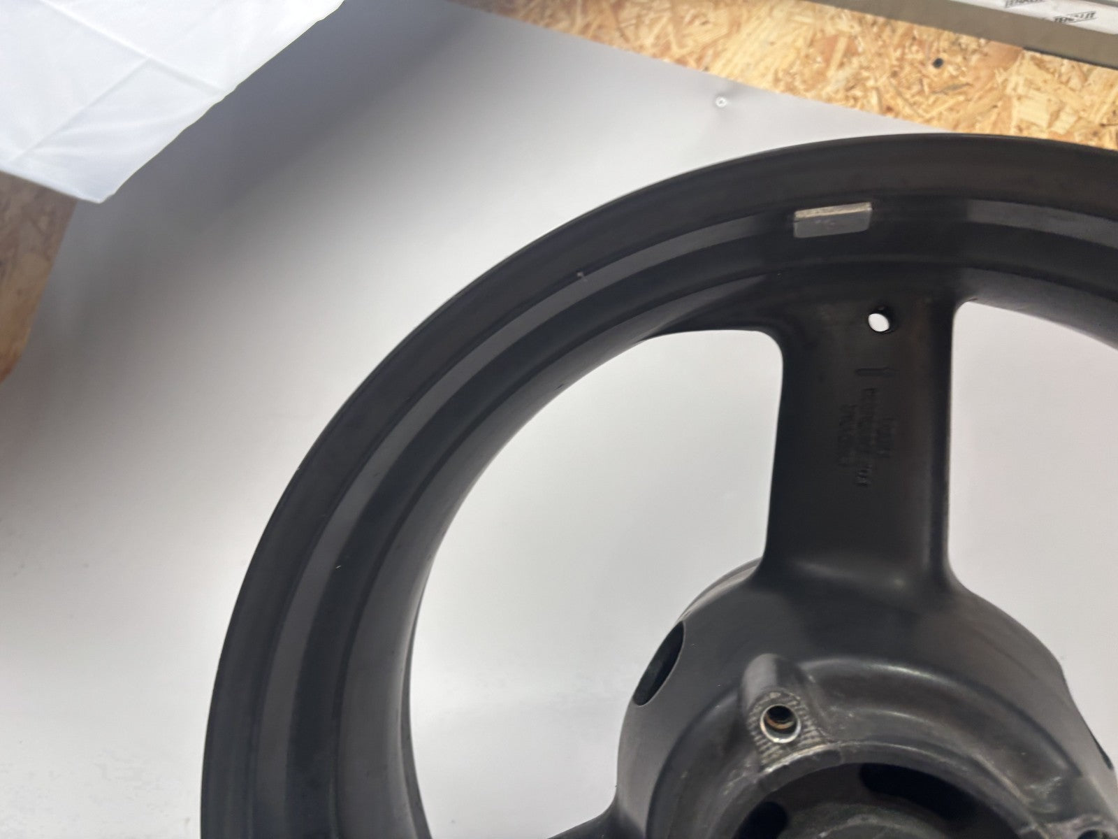Triumph Daytona 955i T595 N Hinterradfelge Felge Rim Rad hinten back Reifen