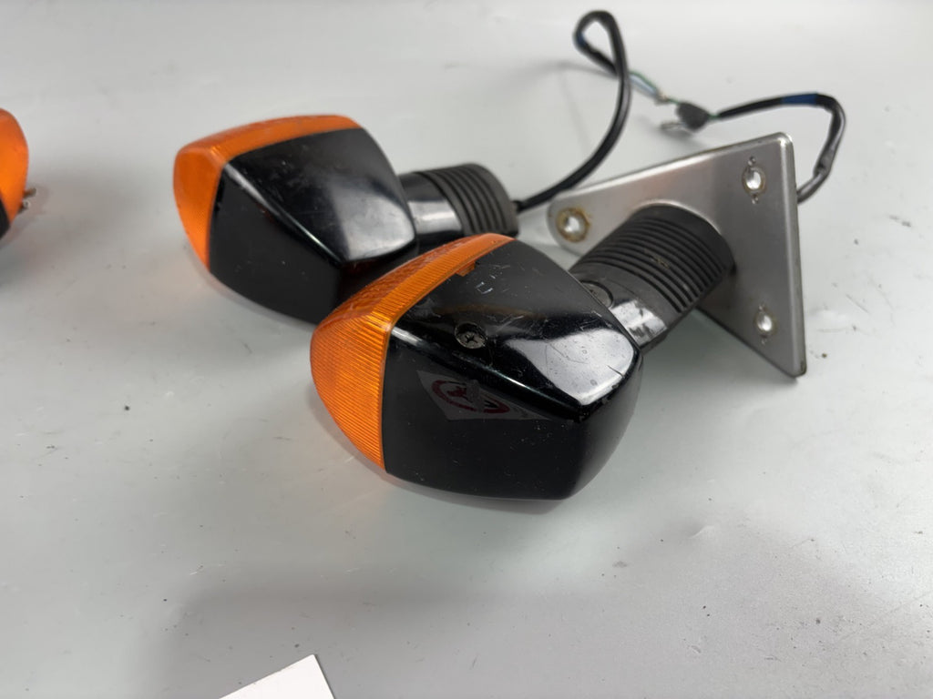 Honda CB450S PC17 Blinkerset Blinkerpaar Turn Signal Lighters