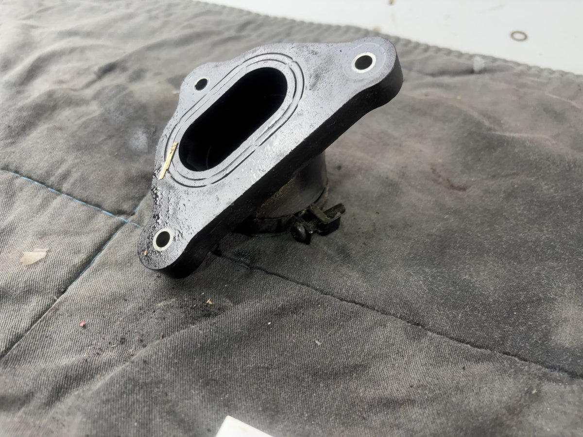 Honda SLR 650 Vigor FX 650 RD09 Ansaugstutzen Gummi Rubber