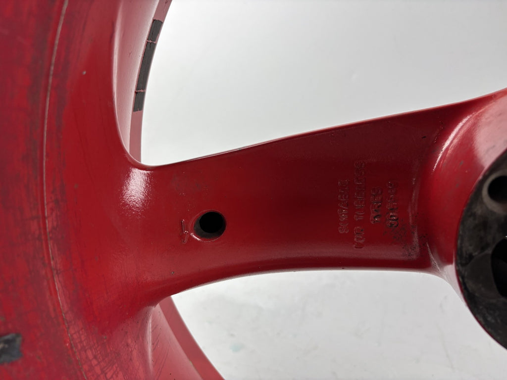 Triumph Daytona 955 T 595 Hinterradfelge Felge Rim Rad hinten back Reifen