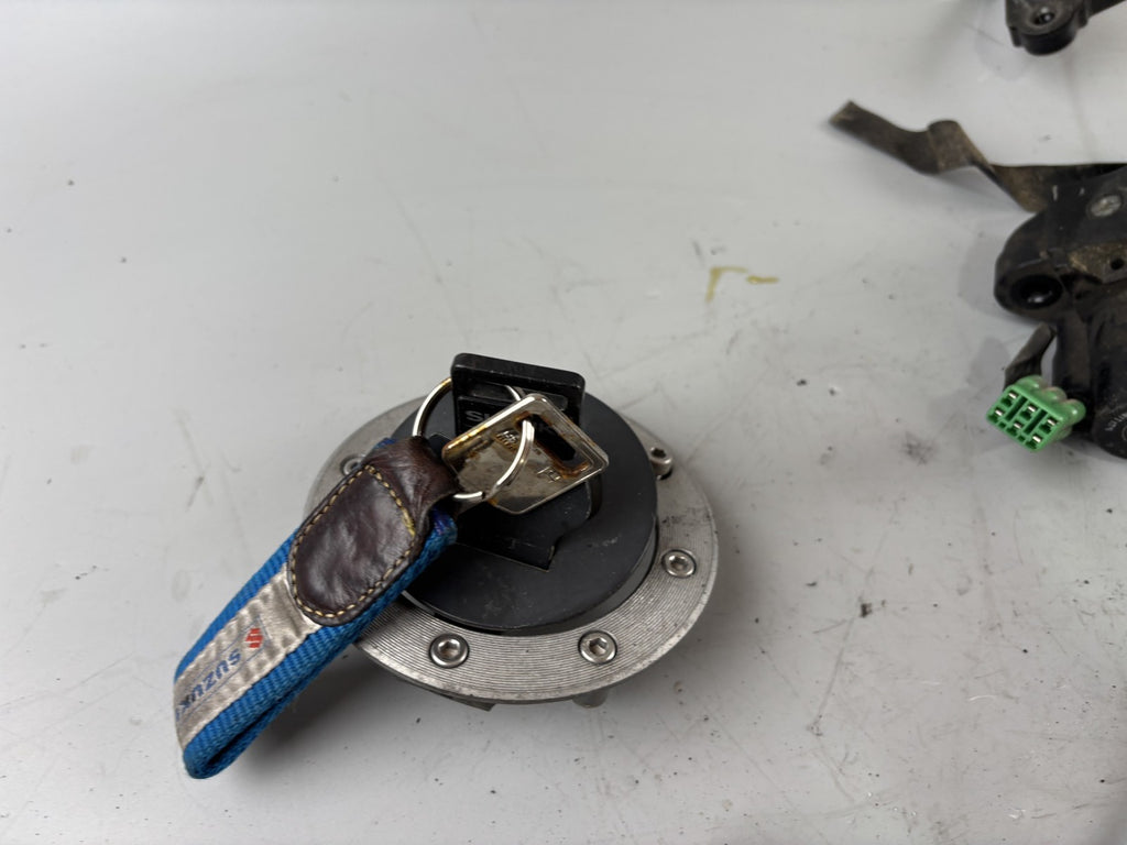 Suzuki GSX-R 1100 W GU75C Schlosssatz Key Lock Sitzbank Zündschloss Tankschloss