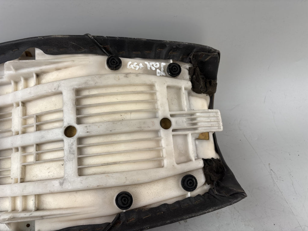 Yamaha XJR1300 RP02 Sitzbank Seat Sitz Kissen Polster