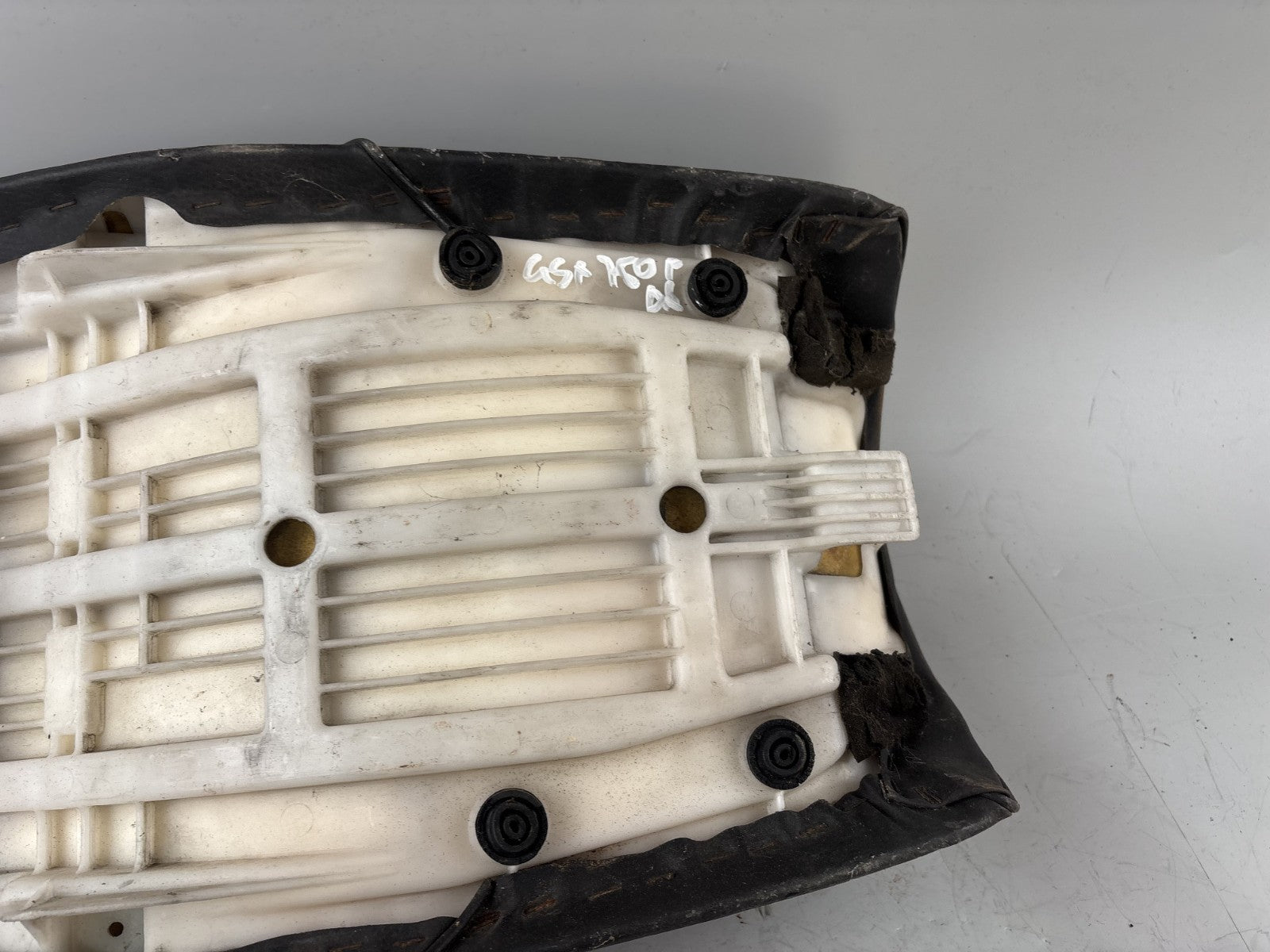 Yamaha XJR1300 RP02 Sitzbank Seat Sitz Kissen Polster
