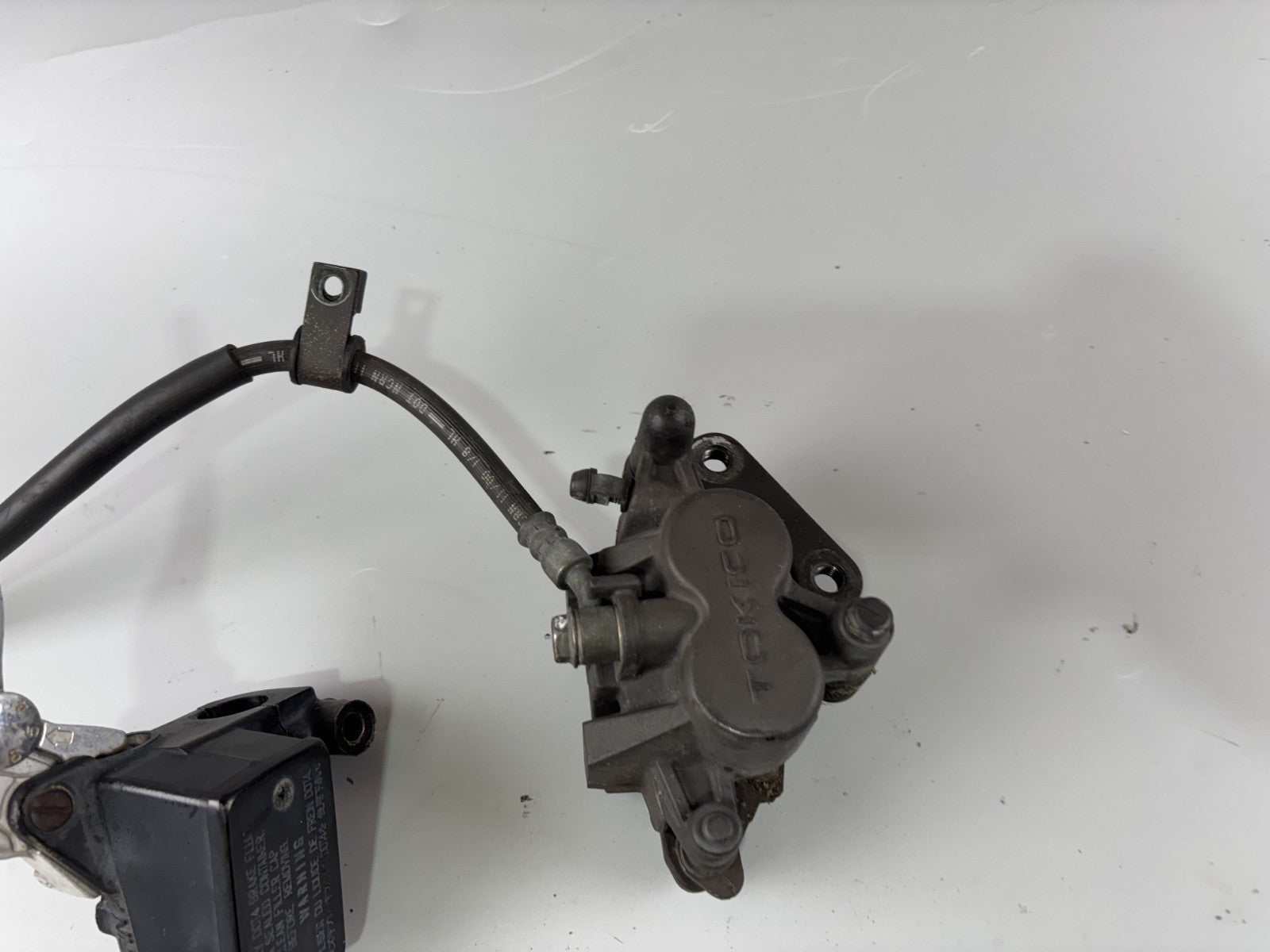 Suzuki GS 500 EU GM51B Bremsanlage Bremse Brake Sattel Pumpe front vorne