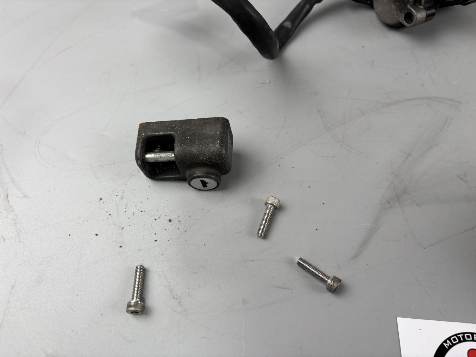 Suzuki GSX 750 F AK11 Schlosssatz Key Lock Zündschloss Tankschloss