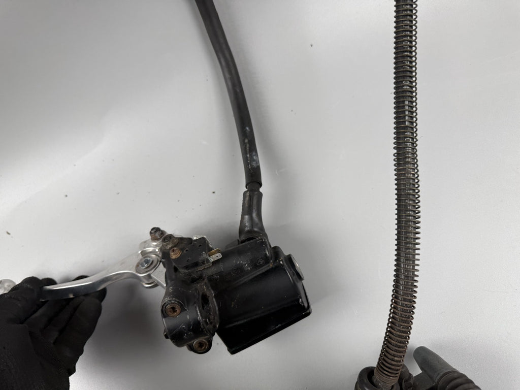 Kawasaki ER 5 ER500A Bremsanlage Bremse Brake Sattel Pumpe vorne front