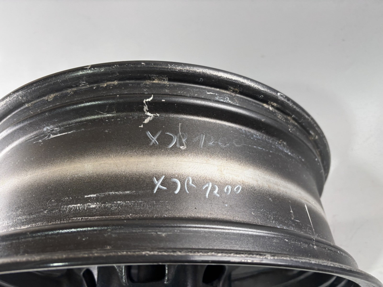 Yamaha XJR1200 4PU Hinterradfelge Felge Rim Rad hinten back Reifen