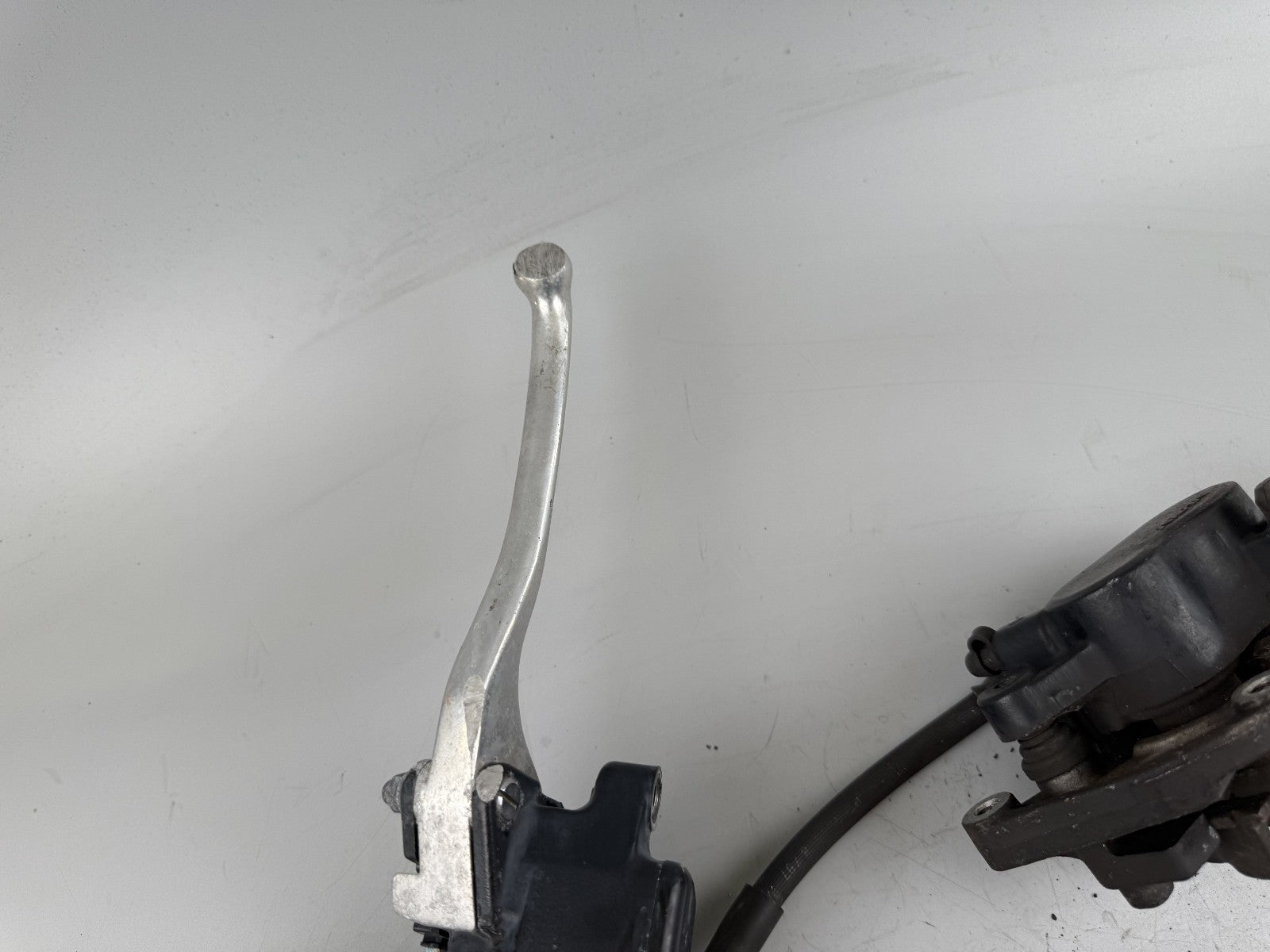 Honda CB750 Sevenfifty RC42 Bremsanlage Brake Bremse front vorne Sattel Pumpe