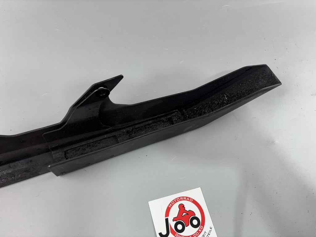 Suzuki GSF600 GN77B Kettenschutz Chain Cover Abdeckung Verkleidung