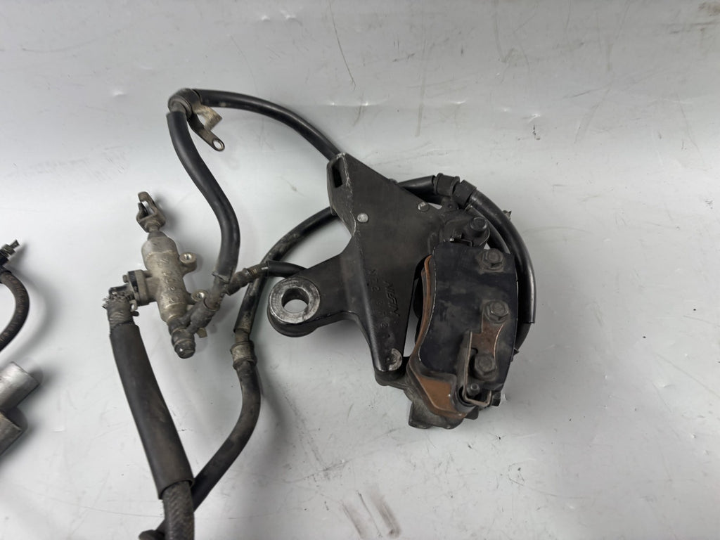 Honda CBR 1000F SC24 Bremsanlage Bremse Brake Sattel Pumpe hinten back