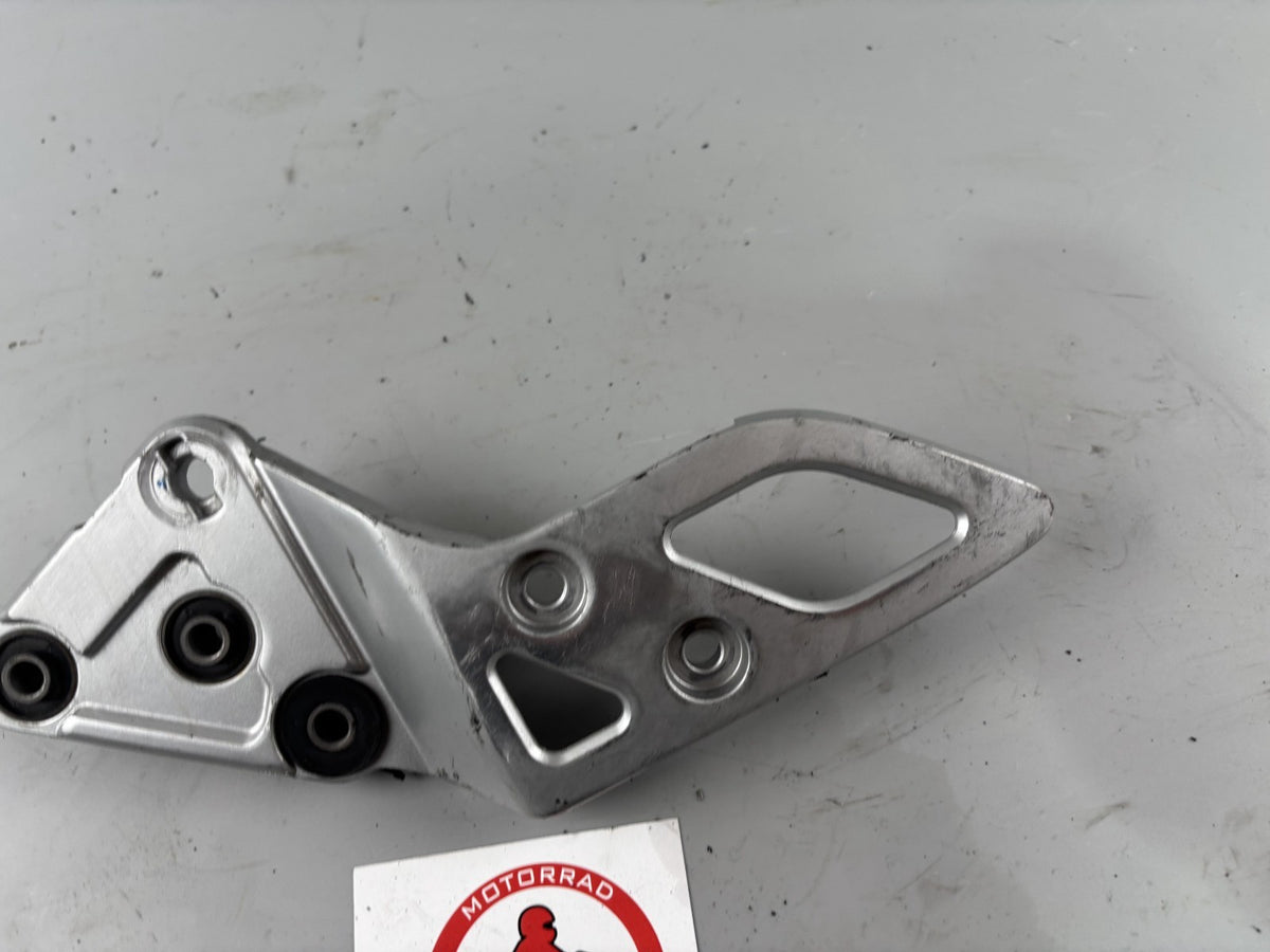 Suzuki GSX 650 F FA WVCJ Fußrastenhalteplatte Foot Step rechts right
