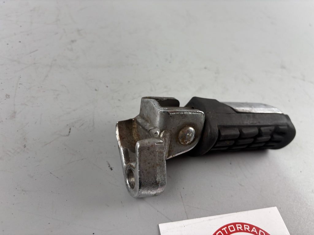 Honda VF 750 F RC15 Fußraste Step rechts right front vorne Driver Fahrer