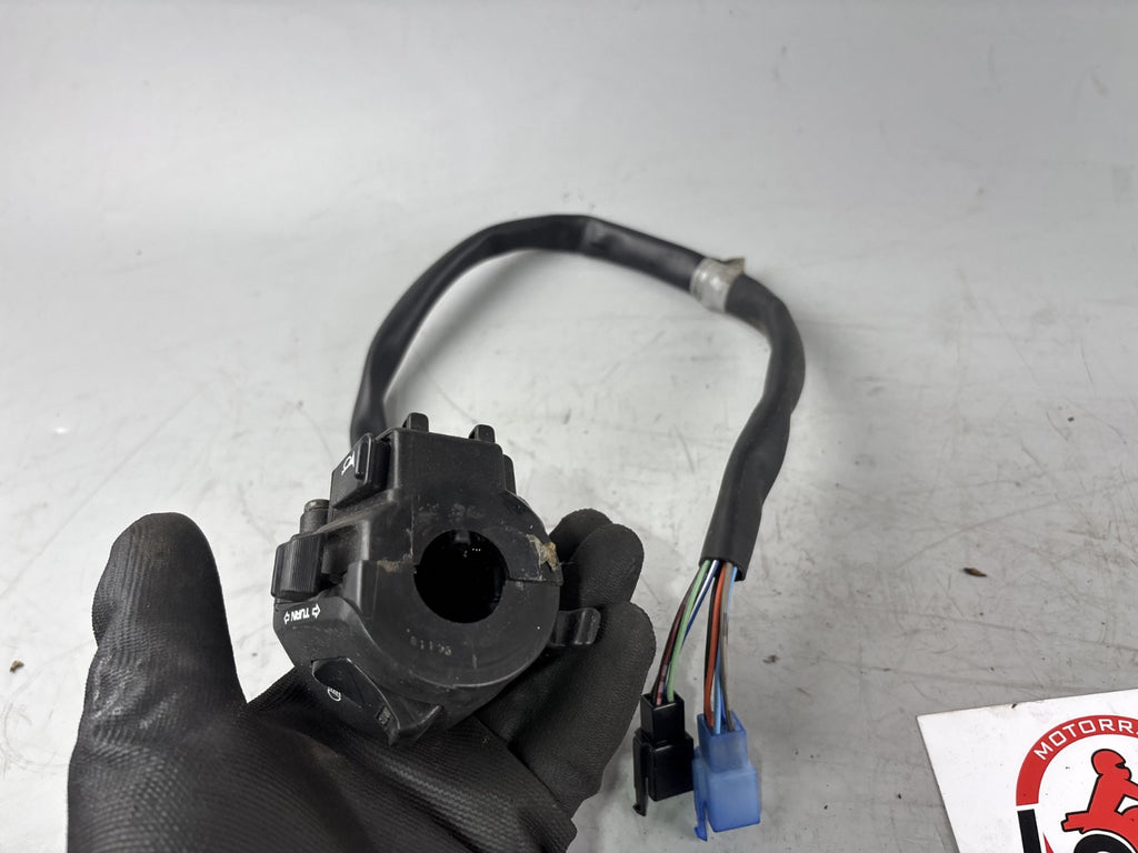 Honda CBF 600 S PC38 Lenkerschalter links left Switch Electric Turn Horn