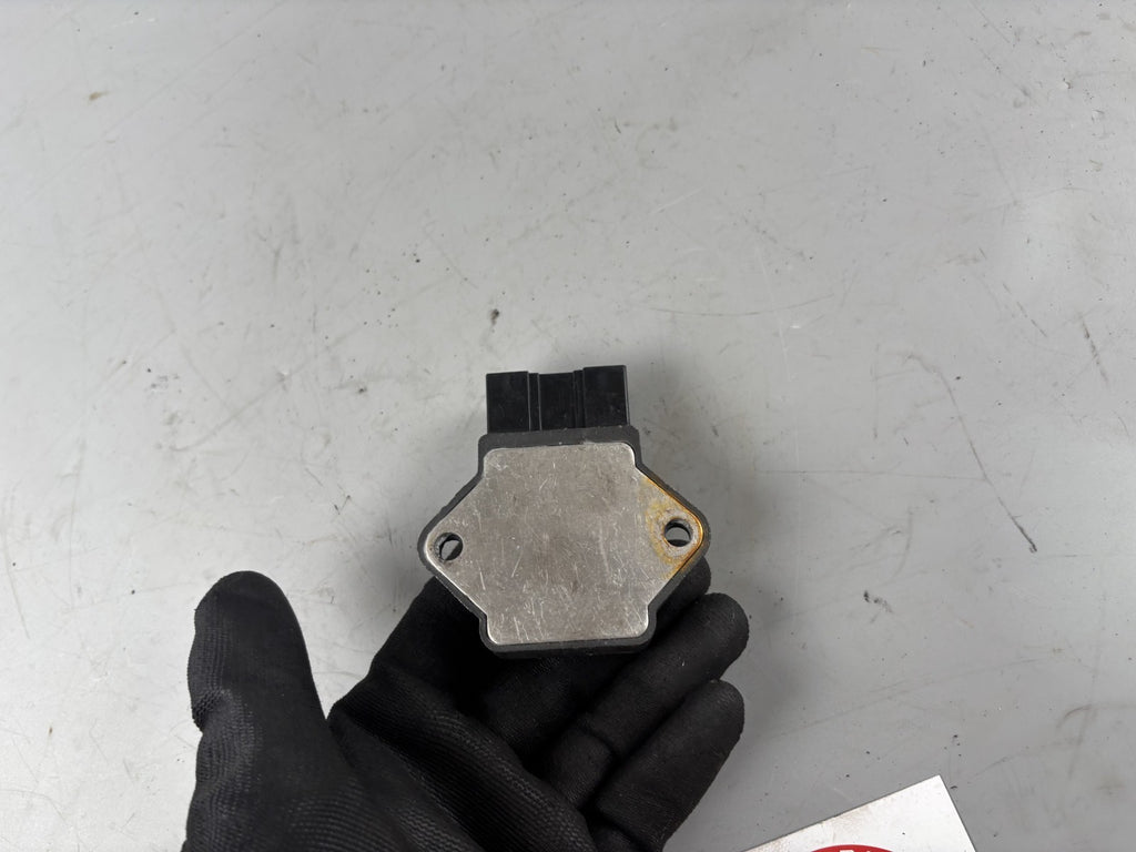 Honda CBR 1000F SC24 Gleichrichter Spannungsregler Electric