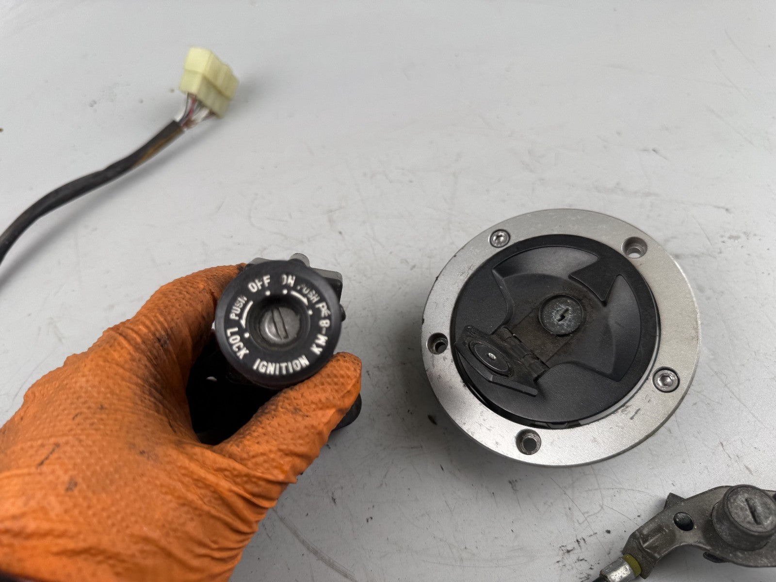 Kawasaki ER6F EX650A Schlosssatz mit Schlüssel Key Lock Tankschloss Sitzbank