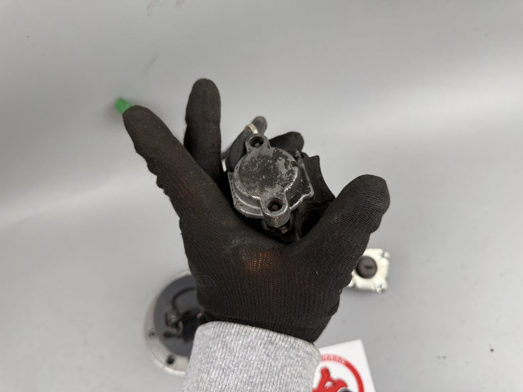Suzuki GSX 750 AE Inazuma Schlosssatz Key Zündschloss Tankschloss Lock