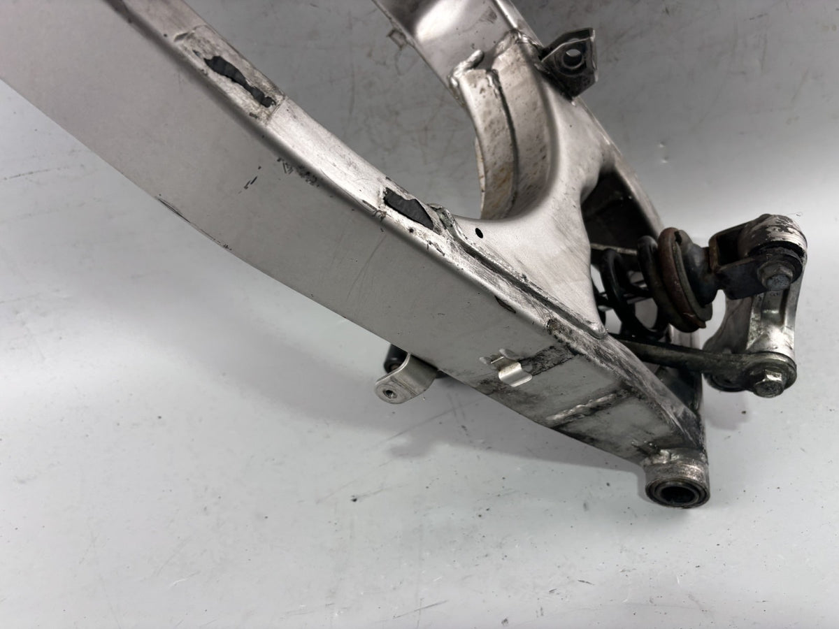 Suzuki GSF600 GN77B Schwinge Schwingarm Aufhängung Umlenkung Stoßdämpfer Feder
