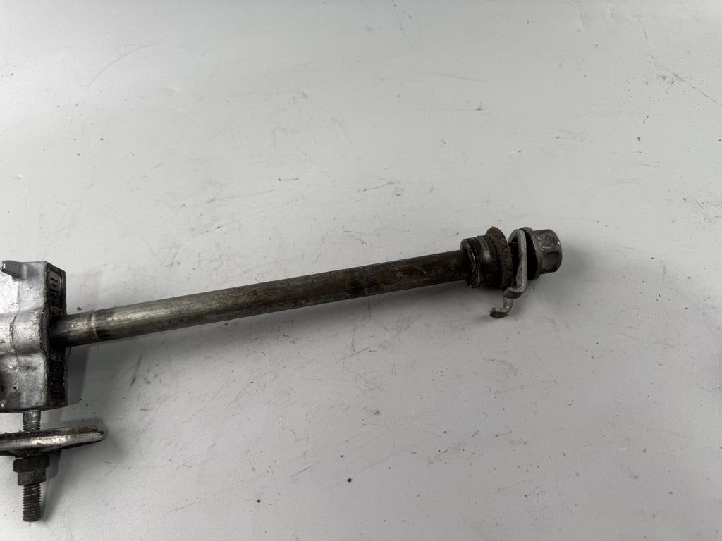 Honda XL600 R Transalp PD 06 Steckachse Achse Hinterradachse Kettenspanner