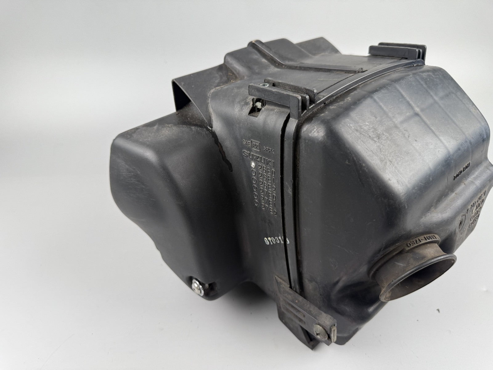 Suzuki GSF600 GN77B Luftfilterkasten Airbox Ansaugung Vergaser Motor Engine
