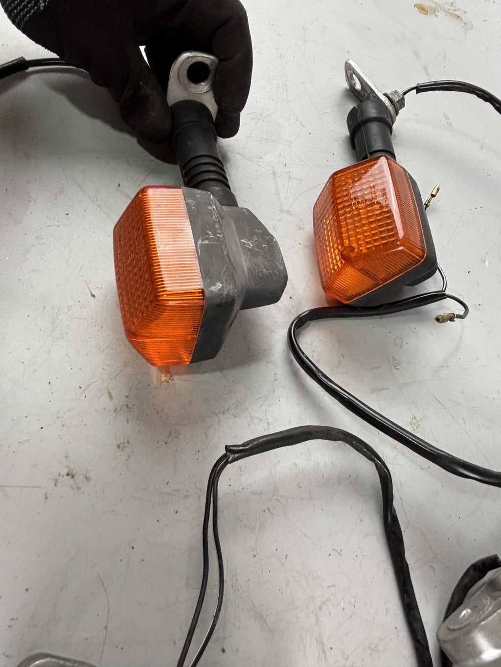 Honda CBX 650 E RC13 Blinkerset Blinkerpaar Signal Turn vorne hinten Halter
