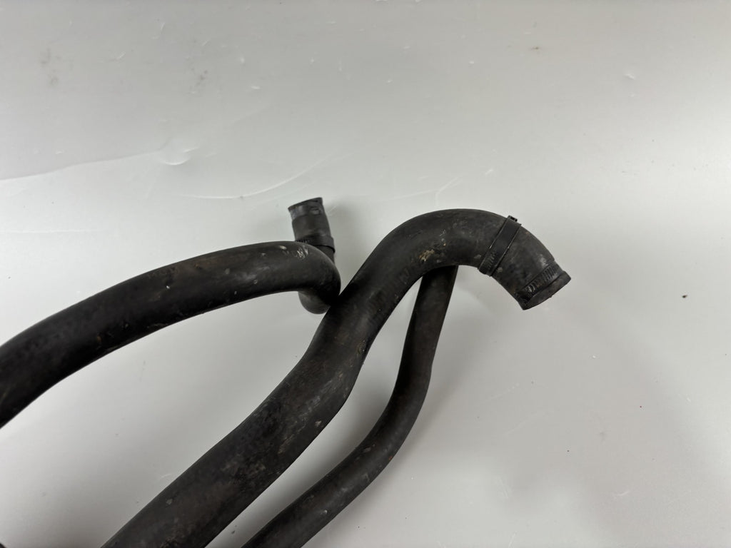 Triumph Daytona 955 T 595 Gehäuse Thermostat Motor Engine Wasserkühler Coolee