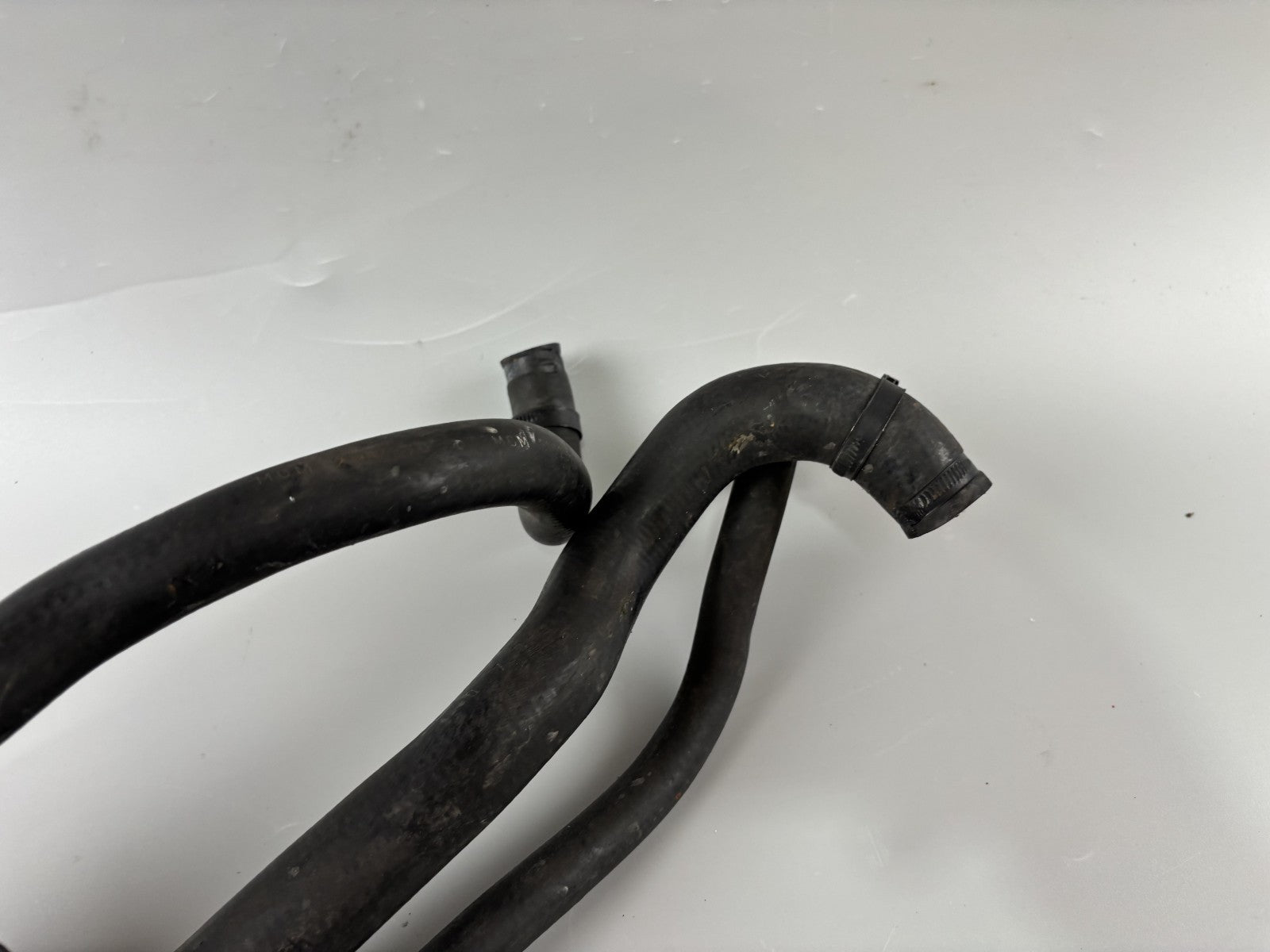 Triumph Daytona 955 T 595 Gehäuse Thermostat Motor Engine Wasserkühler Coolee