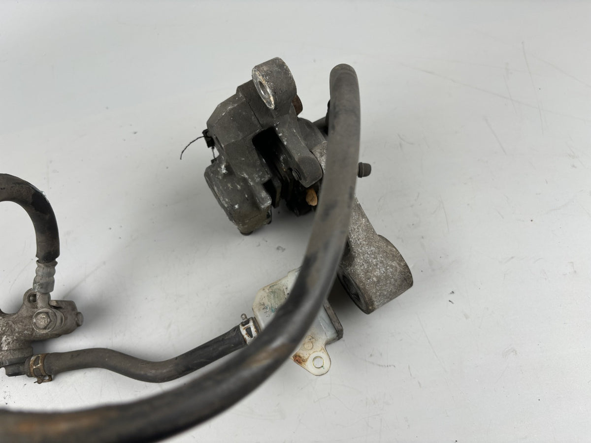 Suzuki GSF600 GN77B Bremse hinten Brake Back Bremsanlage Sattel Pumpe