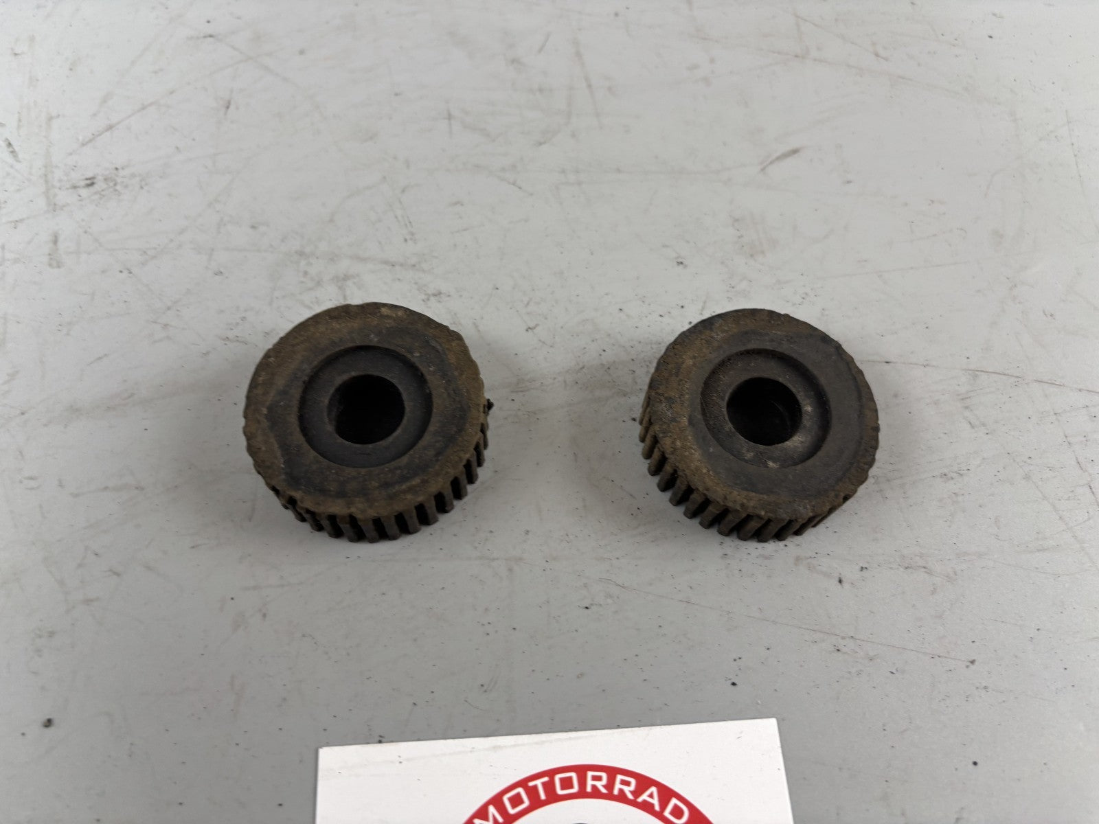 Suzuki DR 800 S DR BIG SR43 A/B Tankgummi Vibrationsschutz Rubber Gummi