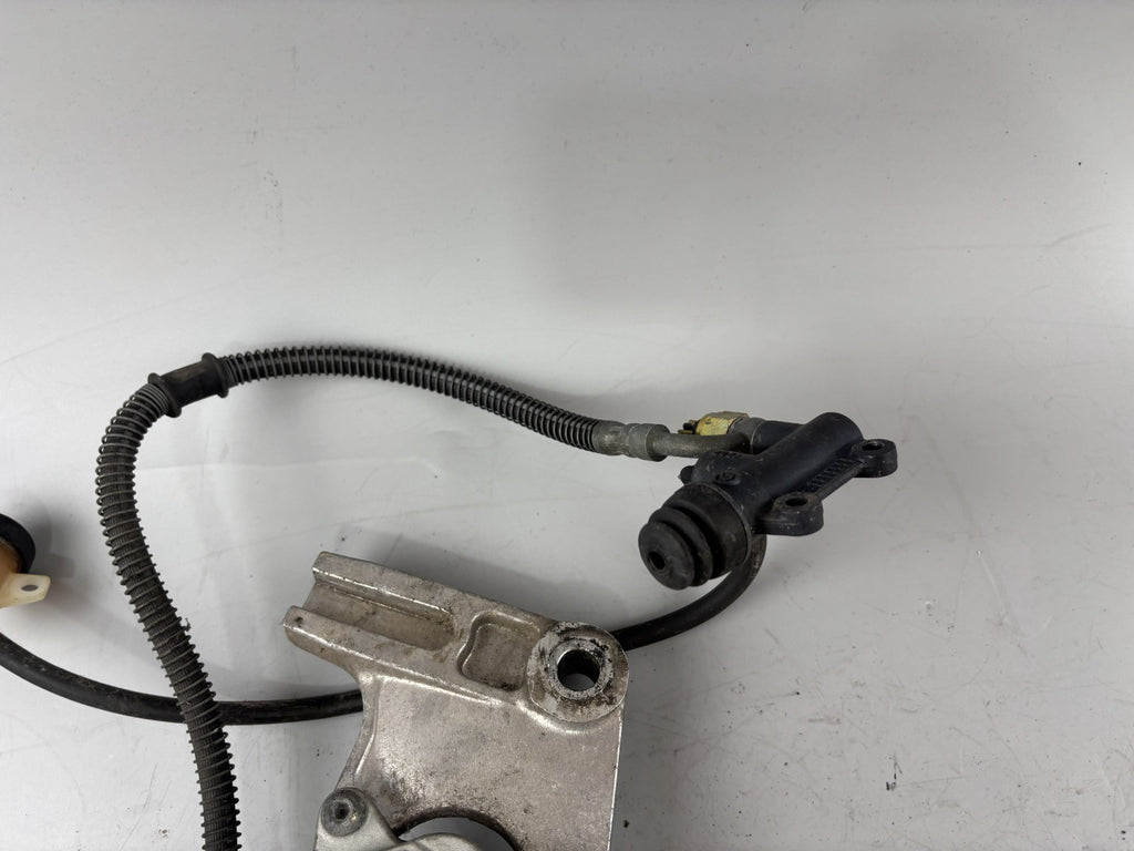 Yamaha SZR 660 Belgarda 4SU Bremse Bremsanlage hinten back Sattel Pumpe Leitung